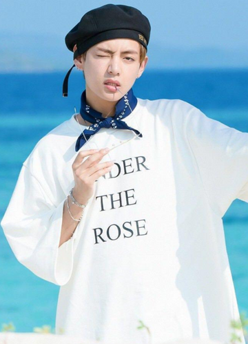 BTS - V Under The Rose Uniex Tshirt